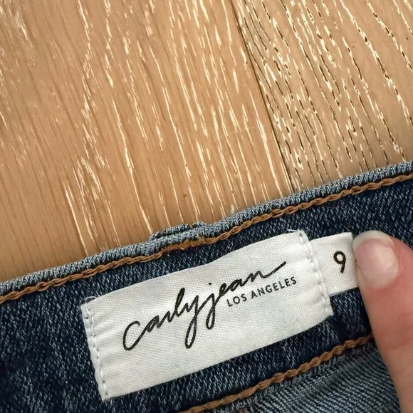 Carly Jean Los Angeles Holland Wide Leg Jeans - Picture 4 of 7